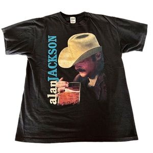 Vintage Alan Jackson concert tee.